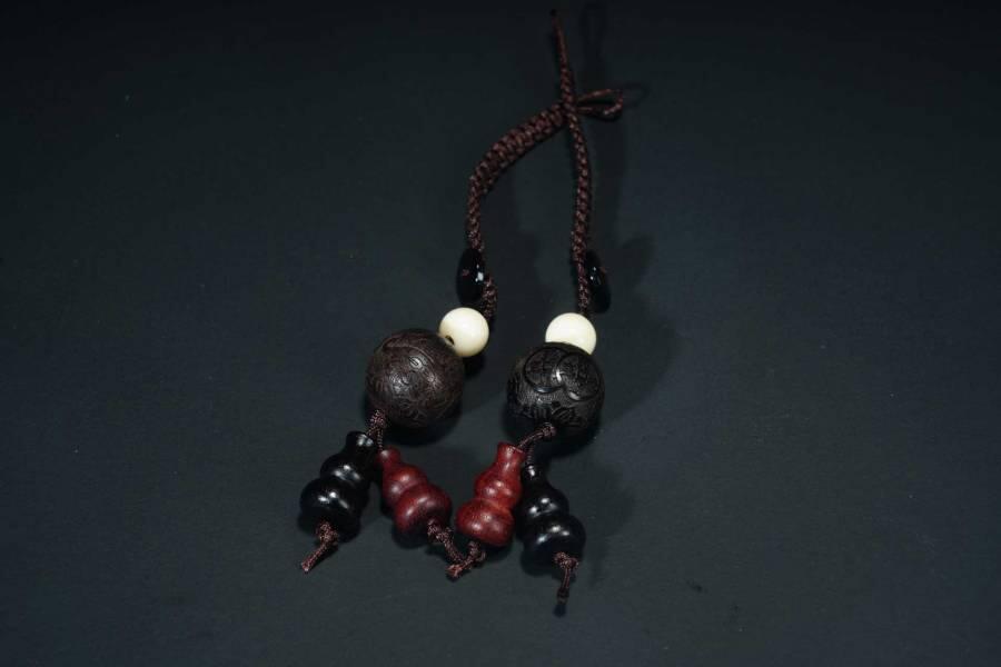 上海都达杂项专场六十八【全场包邮】 天然达拉干沉香招财进宝手机挂件 1对 附鉴定证书95-269