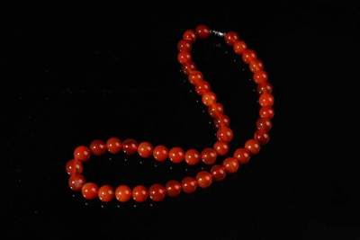 上海都达杂项专场六十八【全场包邮】 - 天然红玛瑙项链 附鉴定证书95-183