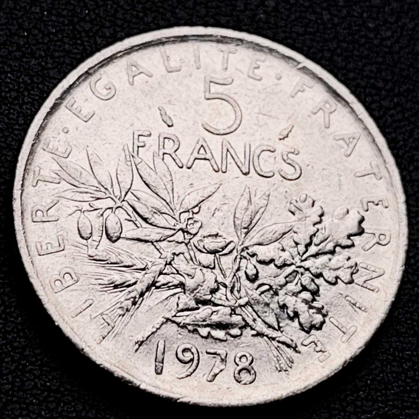 泉币菌-第221场-拍品多 请提前出价 。