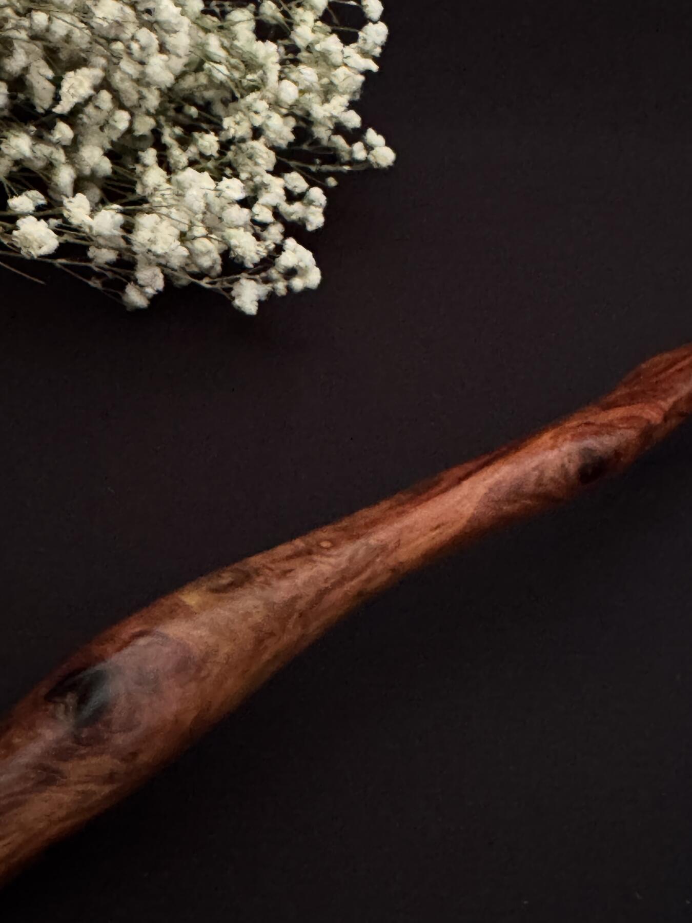 零元拍：NO.13海南黄花梨随形文玩把玩棍，尺寸长约：44.5CM