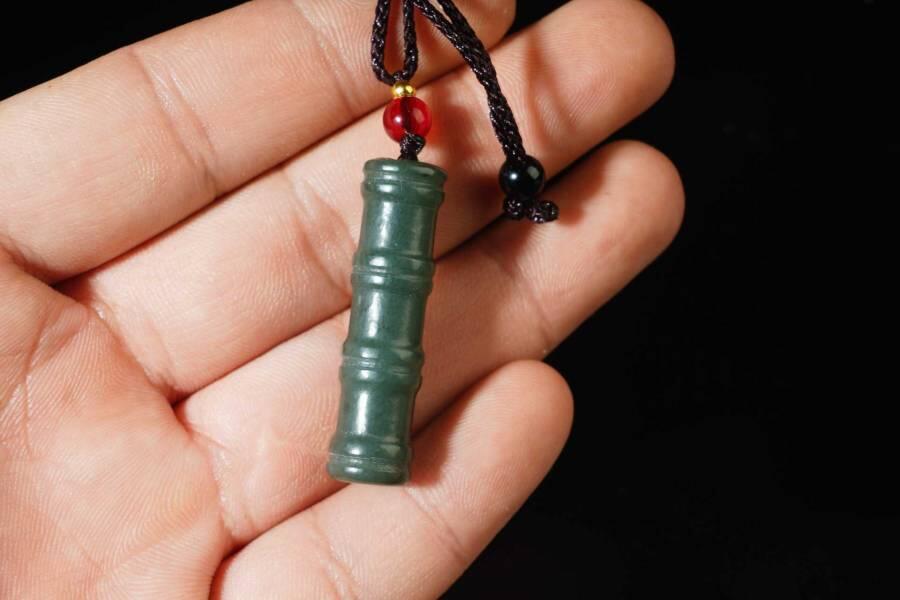 上海都达杂项专场六十八【全场包邮】 天然和田玉青玉竹节挂件 附鉴定证书95-194