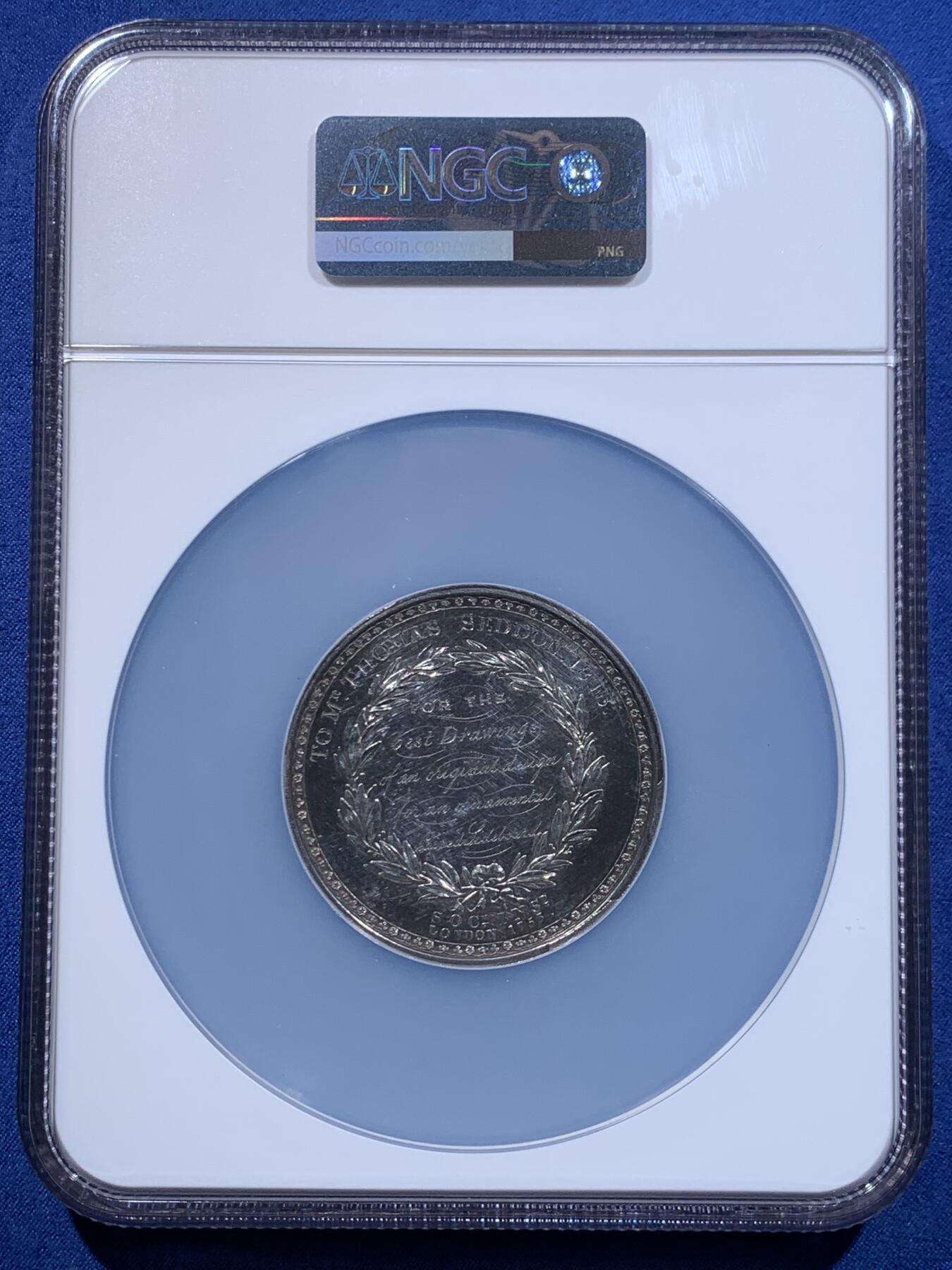 《竞宝斋》第478场 周日，周一 2场连拍 （全场包邮）欢迎送拍 NGC UNCD 名家W.Wyon作英国皇家艺术学会（成立于1753年）纪念大银章 正面为密涅瓦与墨丘利合像左侧头像  重73.2g