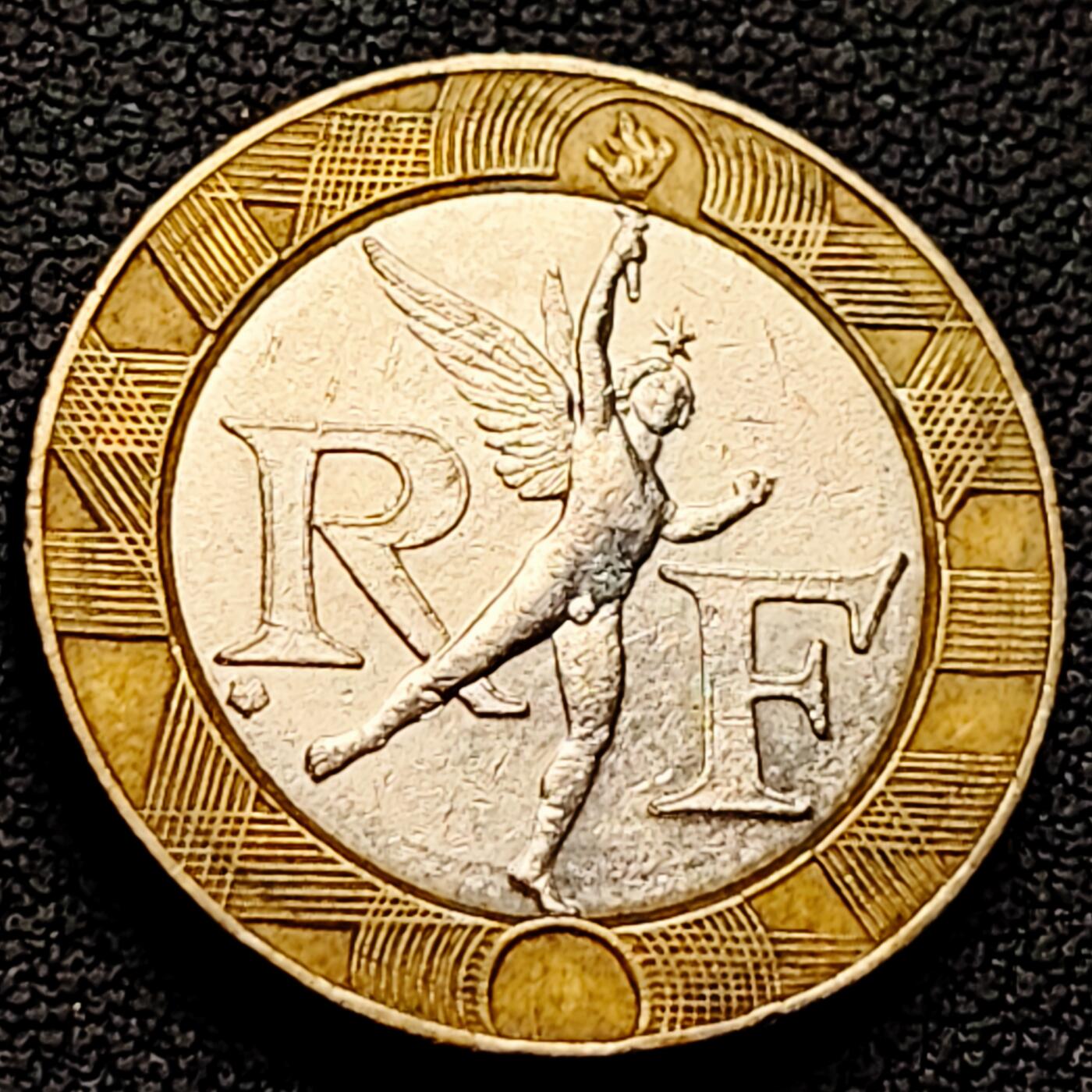 泉币菌-第221场-拍品多 请提前出价 。