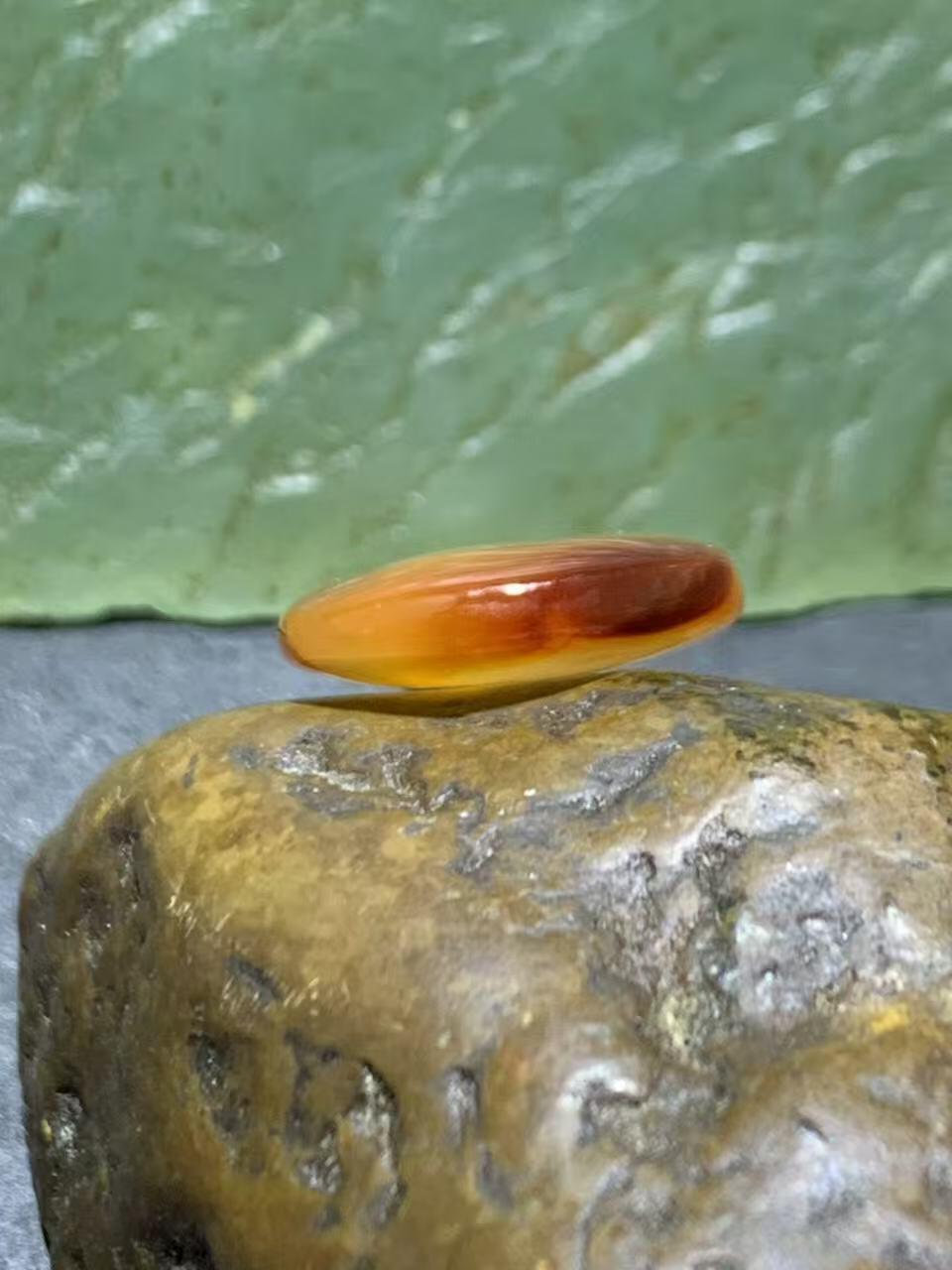 精美高玉化千层纹缠丝玛瑙吊坠一个