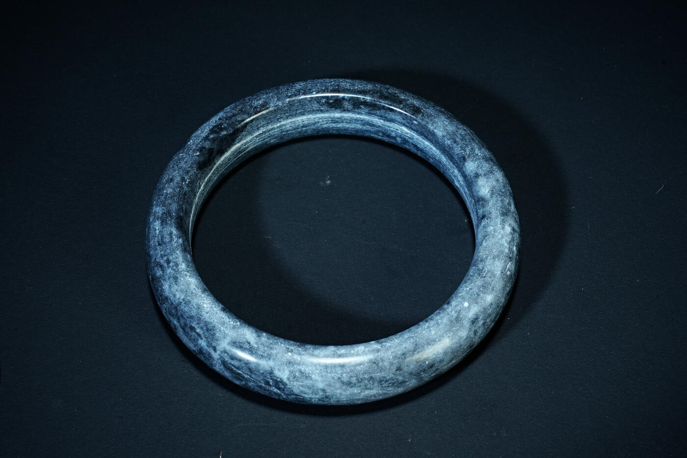 上海都达杂项专场六十八【全场包邮】 天然墨玉手镯95-141