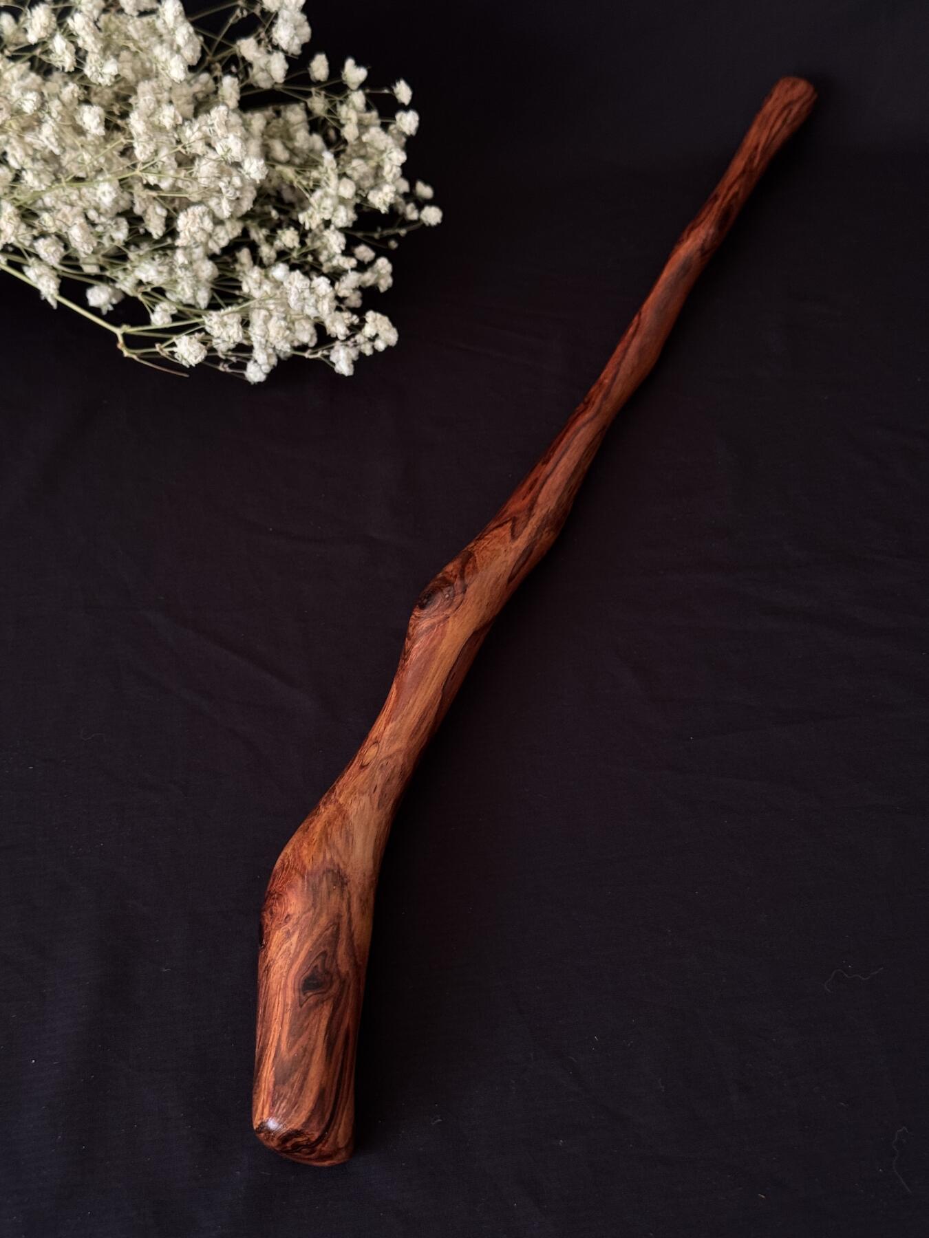 零元拍：NO.13海南黄花梨随形文玩把玩棍，尺寸长约：44.5CM