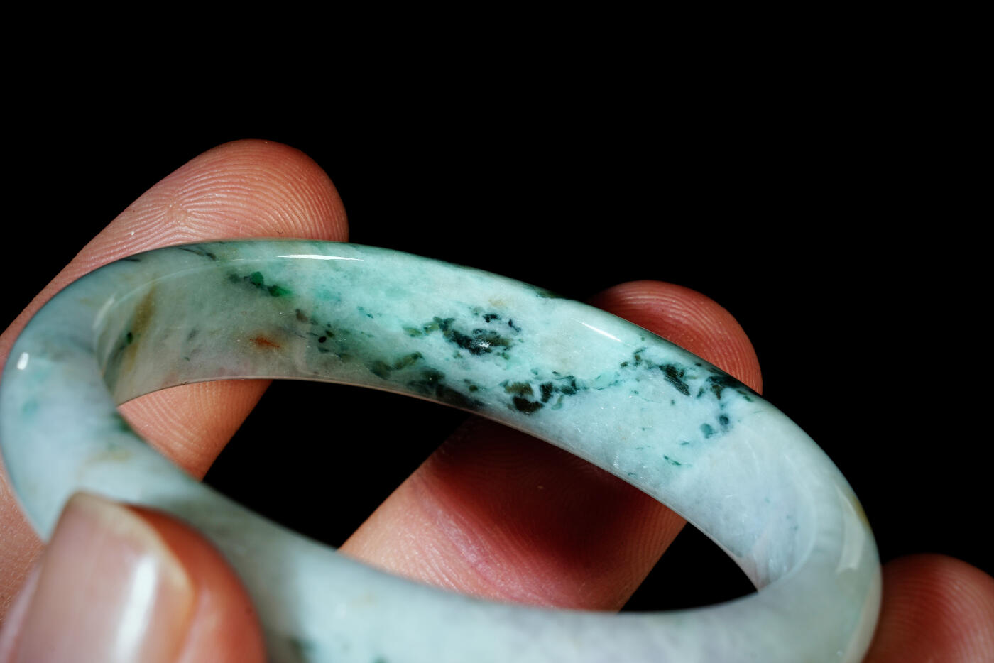 上海都达杂项专场六十八【全场包邮】 天然 翡翠（A货）蛋形手镯 附鉴定证书95-140