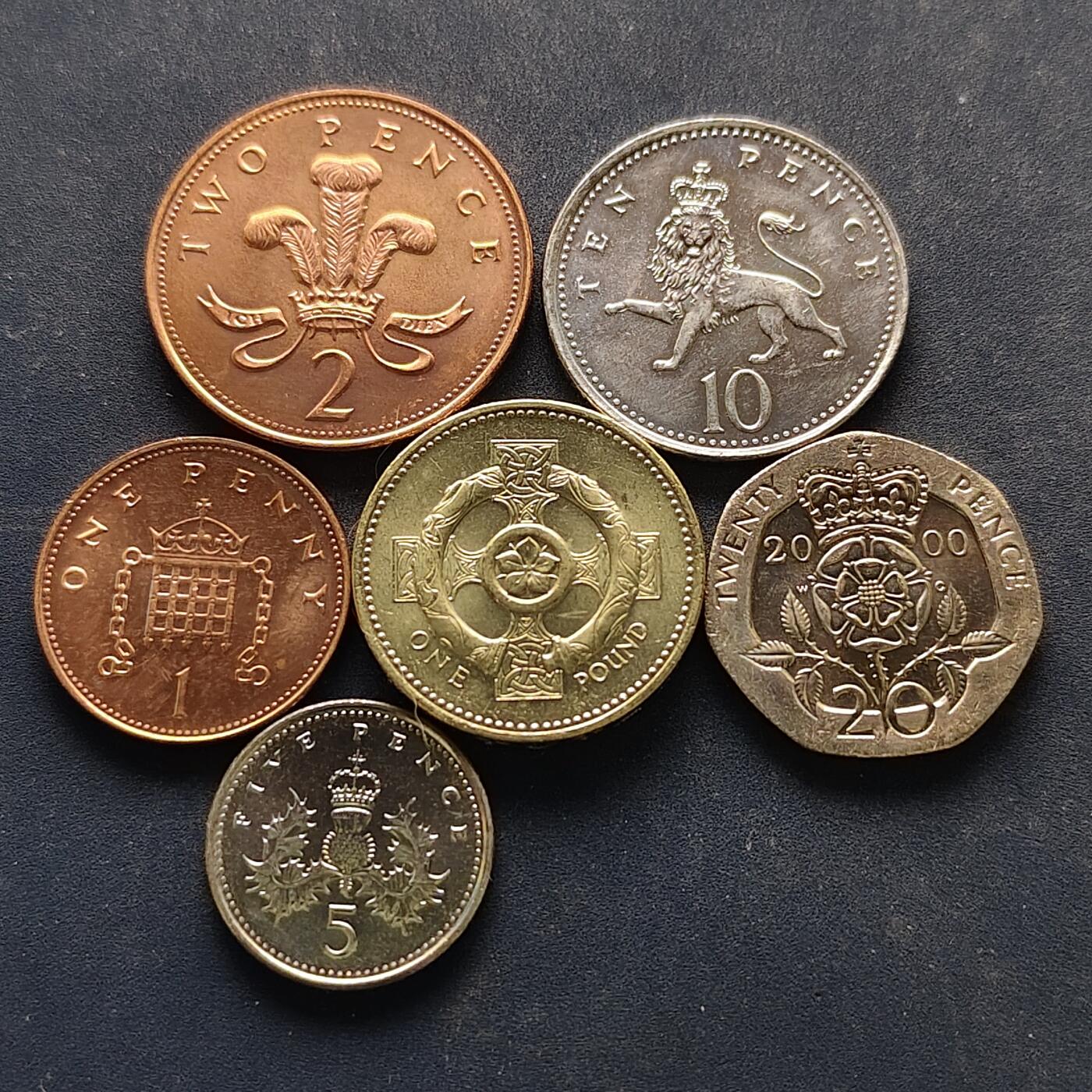 【全场包邮】纯粹捡漏拍518场 英国2000-2001年6枚套币-含1镑凯尔特十字