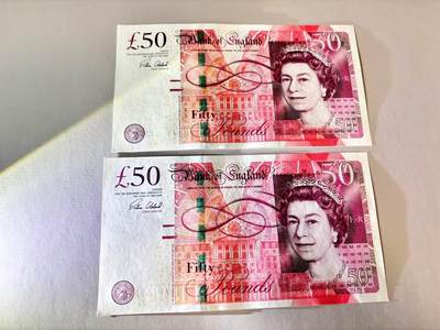 【Blue Auction】世界纸币精拍第806期——18级TOP拍卖/信誉/品质/专业/高效💫 - 【一组2张 含88尾无47】英国 2010年50镑 UNC/UNC- 有小角折