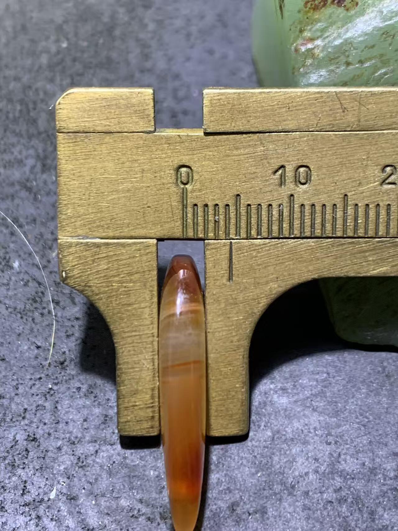 精美高玉化千层纹缠丝玛瑙吊坠一个