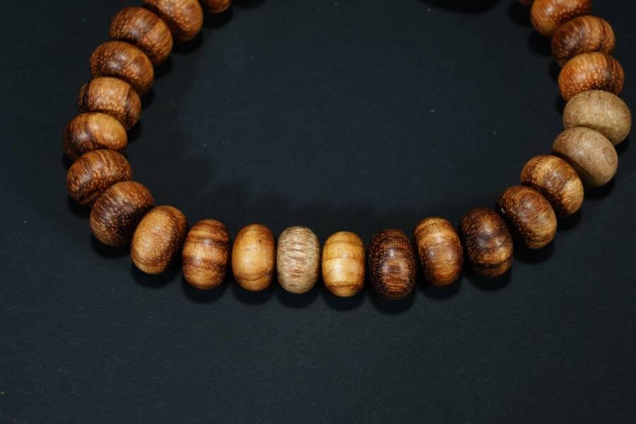 上海都达杂项专场六十八【全场包邮】 天然加里曼丹沉香算盘珠手串 附鉴定证书95-275