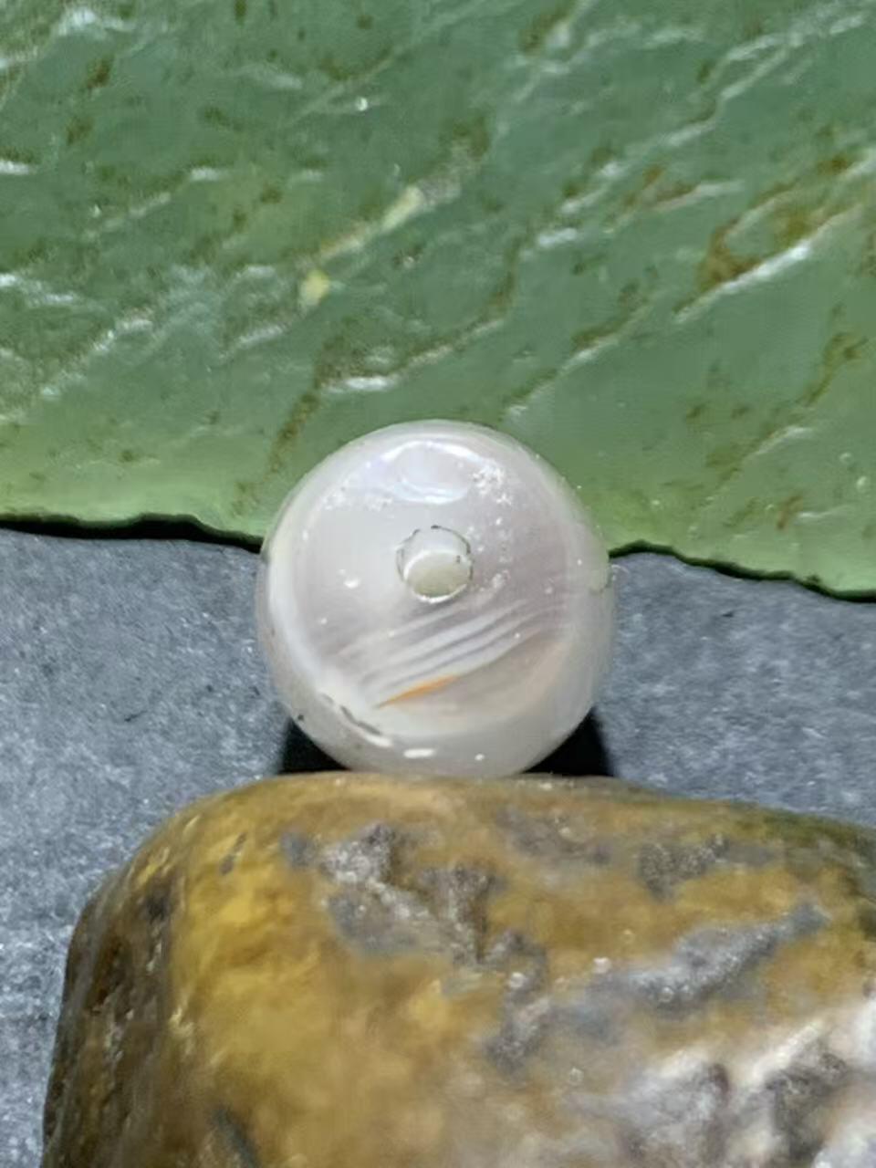 川料南红玛瑙荔枝冻飘红通货桶珠一颗！