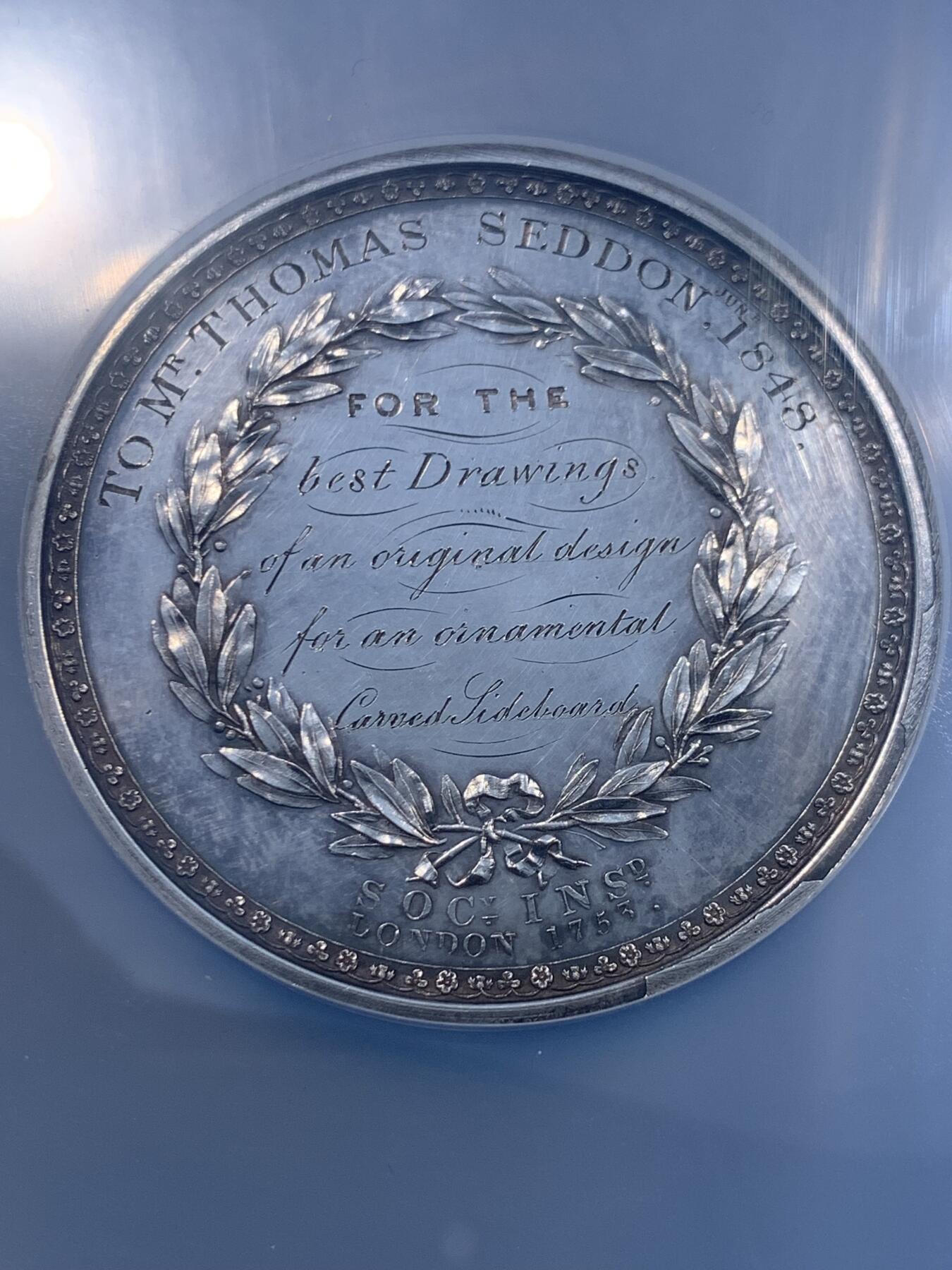 《竞宝斋》第478场 周日，周一 2场连拍 （全场包邮）欢迎送拍 NGC UNCD 名家W.Wyon作英国皇家艺术学会（成立于1753年）纪念大银章 正面为密涅瓦与墨丘利合像左侧头像  重73.2g