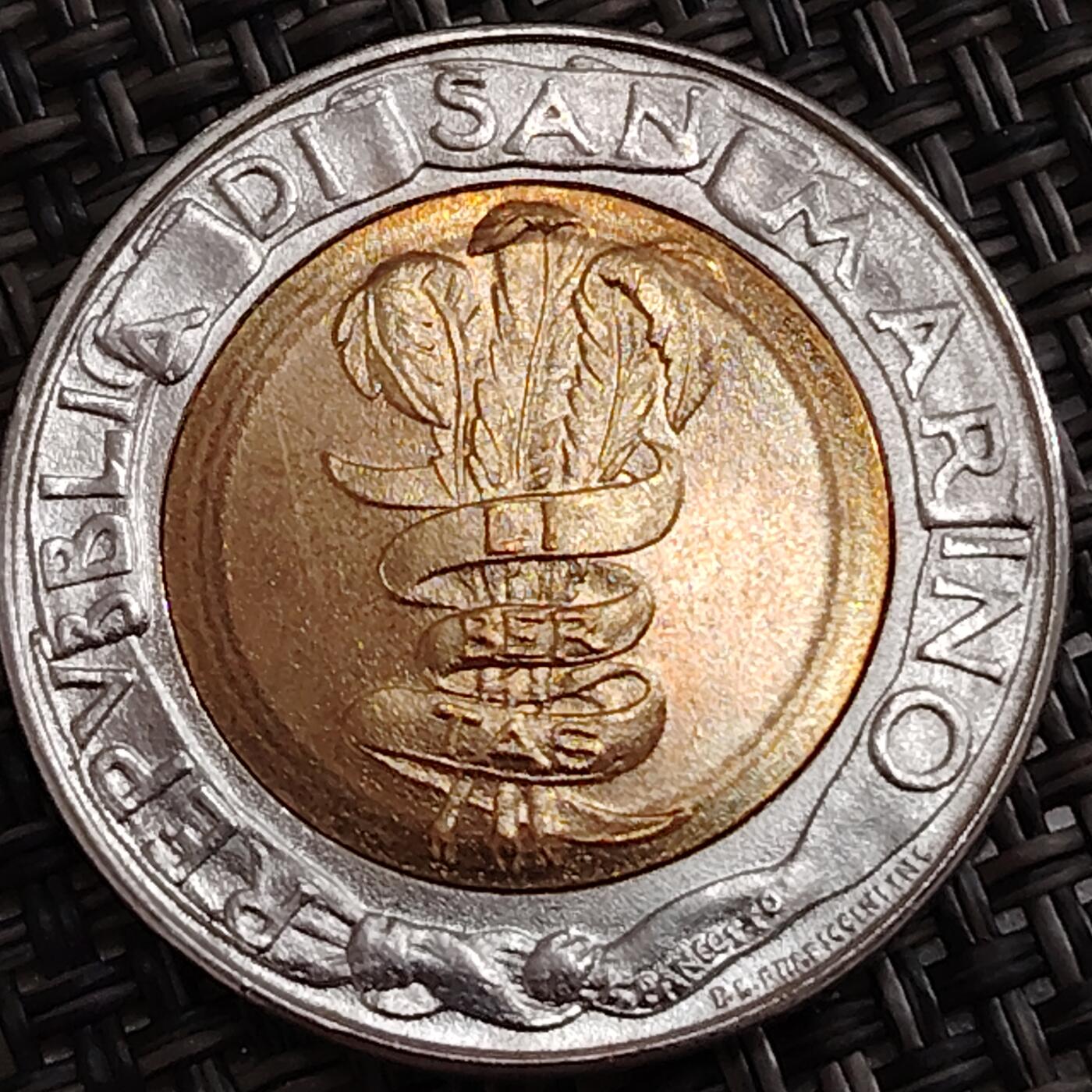 布加迪🐬～世界钱币(上海)🌾第 288 期 /  各国套币和散币