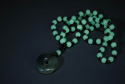 上海都达杂项专场六十九【全场包邮】 - 天然岫玉碧绿平安扣挂件96-202