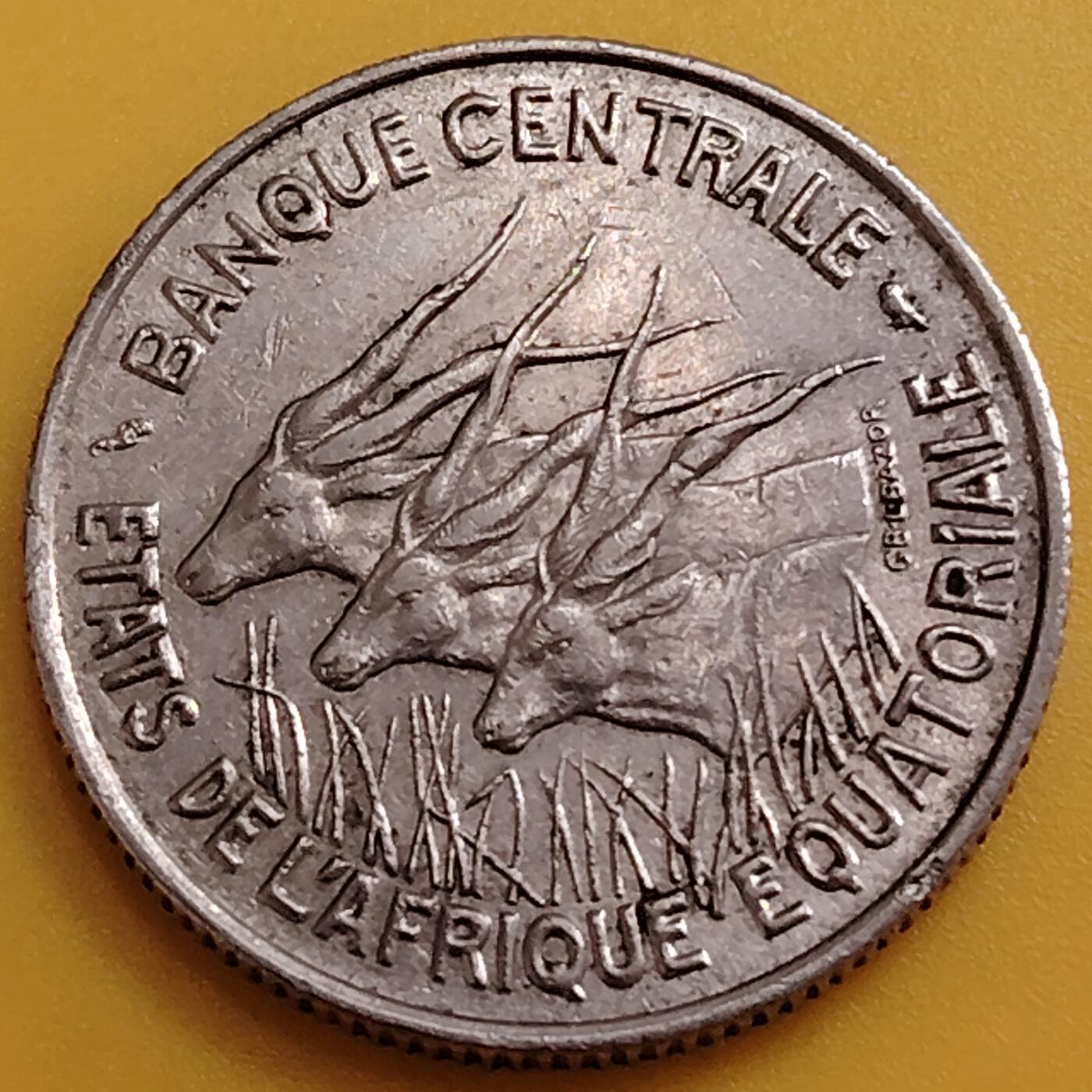 布加迪🐬～世界钱币(上海)🌾第 288 期 /  各国套币和散币 赤道非洲联盟 1967年 100法郎 厚版镍币