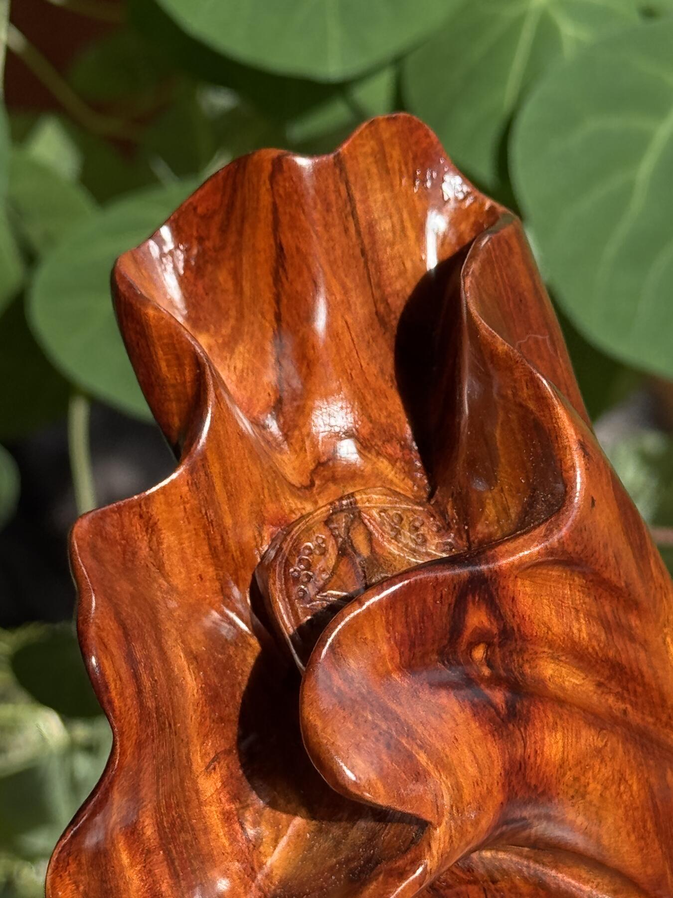 零元拍：越南黄花梨风水摆件钱袋子大摆件，满花精工。尺寸约：24/15CM。