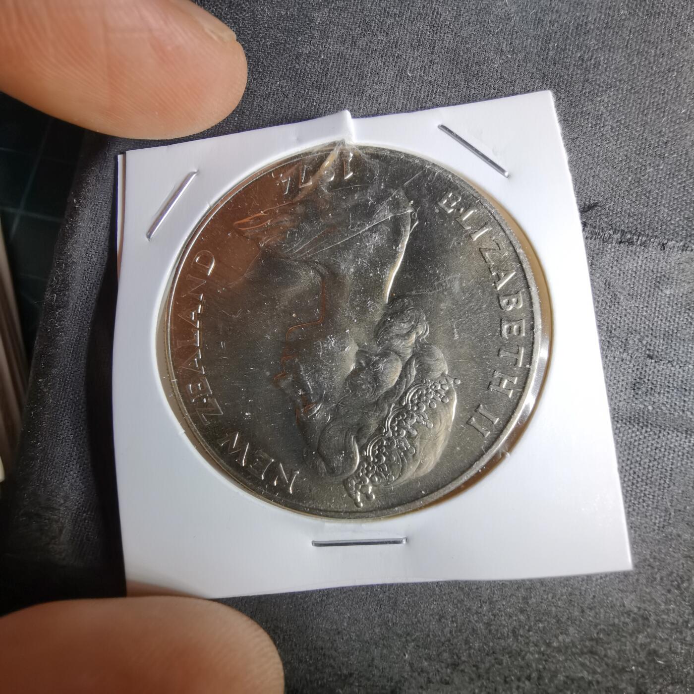 沼泽如烟--第1044场 新西兰1974年一元纪念币