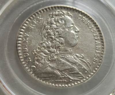 瓶子🏺第236期拍卖会 -  法国路易十五1728年圣灵token银质代币  法国波旁王朝路易十五（Louis XV）时期，于1728年发行的圣灵银质代币（Jeton/Token，又称“圣灵token”），属于法国近代早期的宗教/王室纪念银章