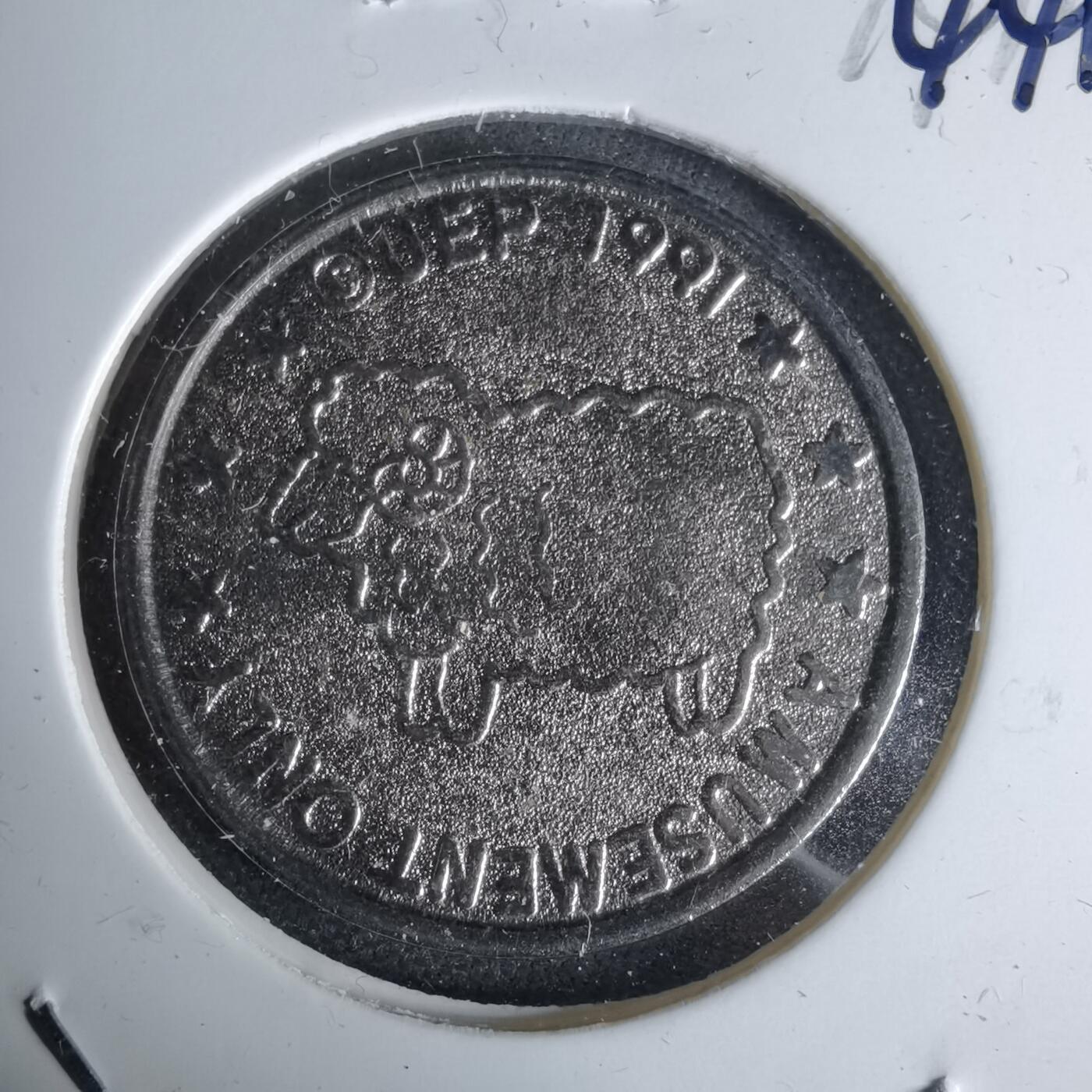 沼泽如烟--第1044场 汽车纪念章