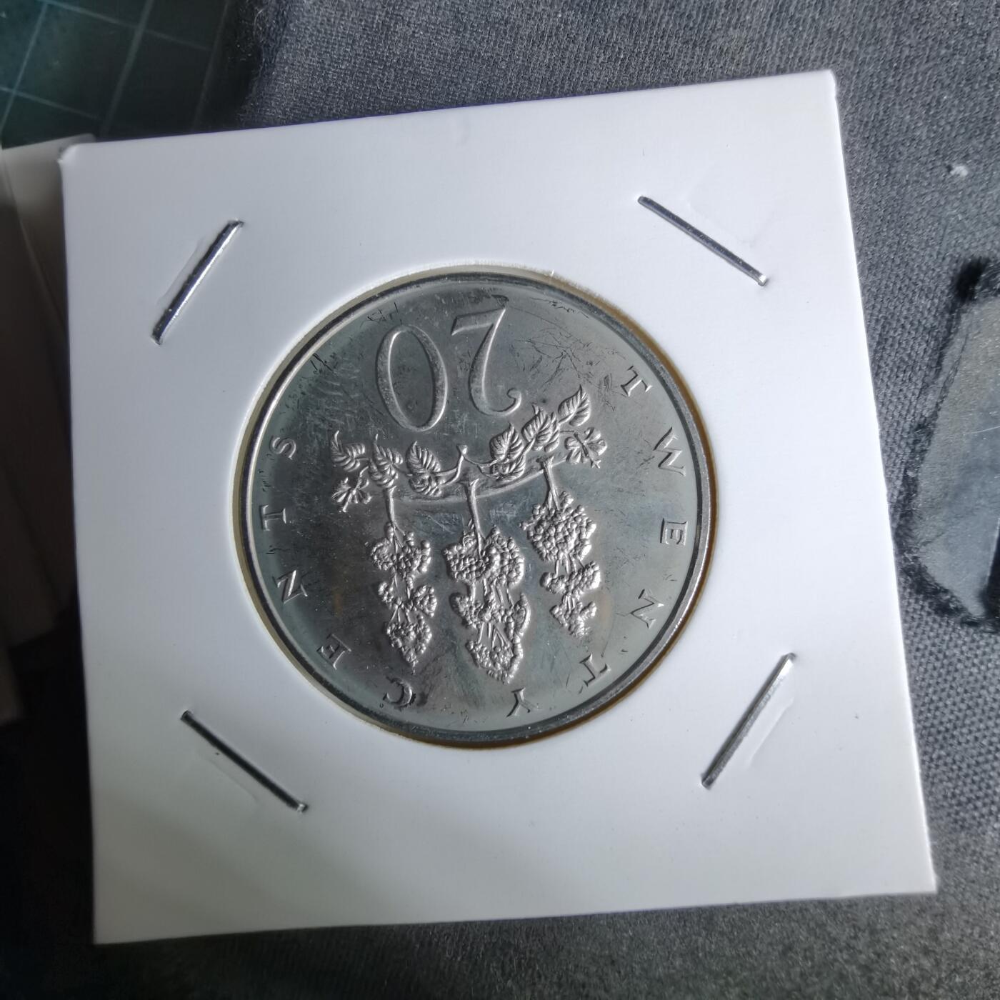 沼泽如烟--第1044场 牙买加1973年20分精制币