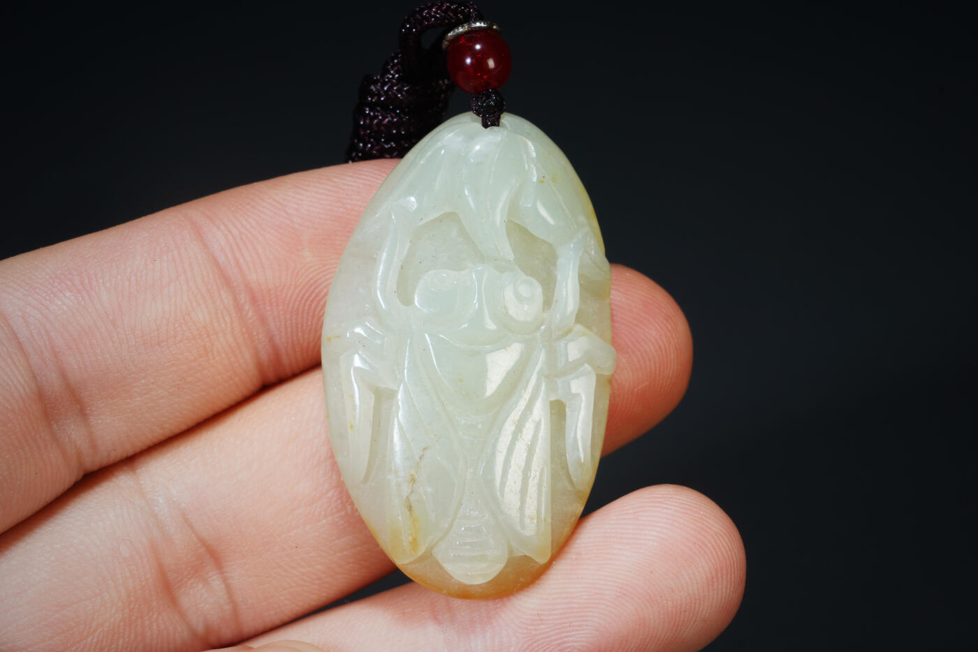 上海都达杂项专场六十九【全场包邮】 天然和田玉精雕《一鸣惊人》挂件 附鉴定证书96-34