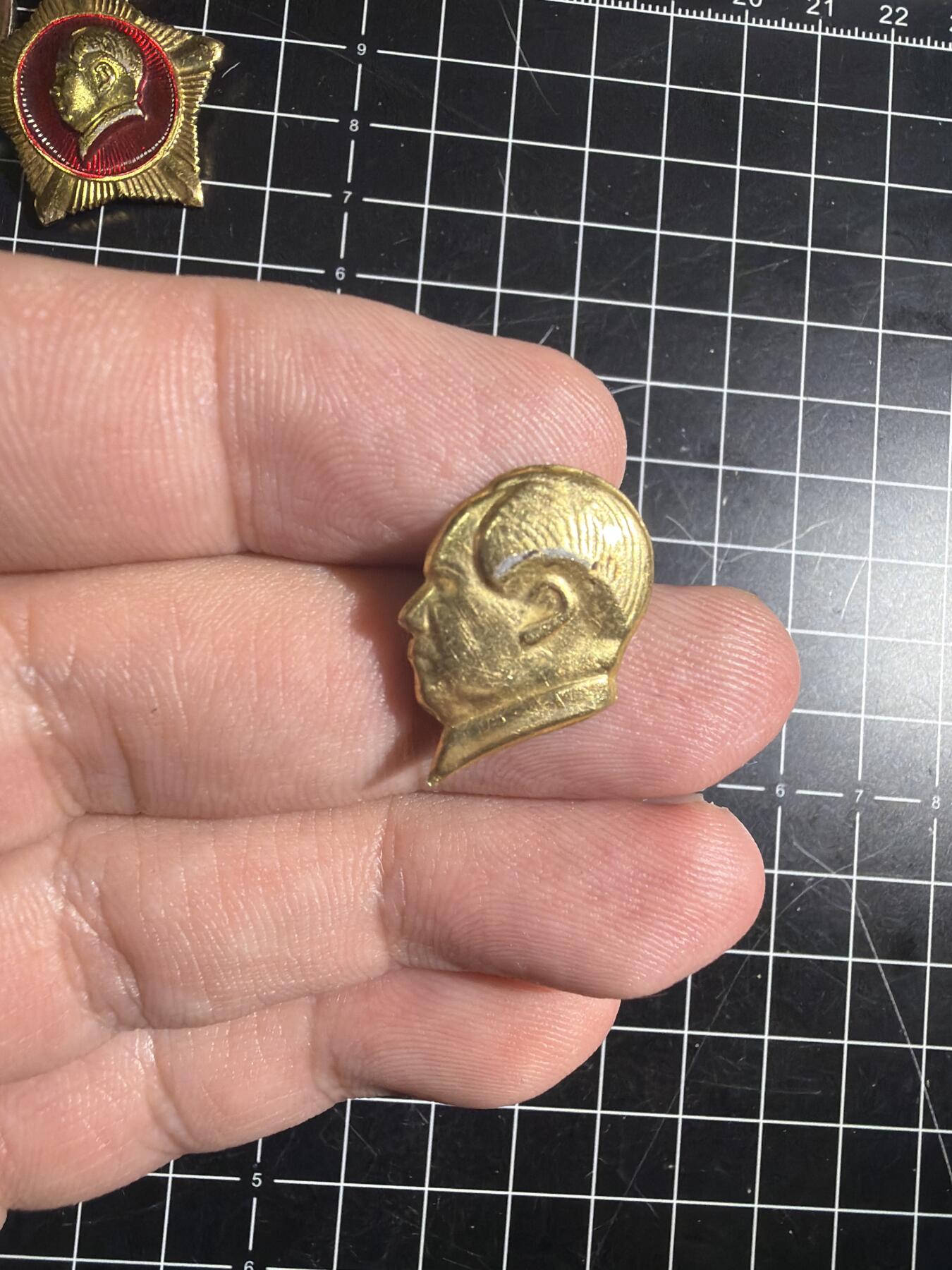 古冰库章牌勋赏收藏0起拍卖 人头造型毛章 出造型必备