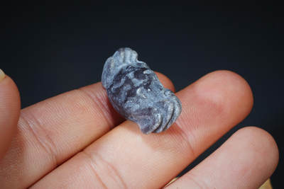 上海都达杂项专场102【全场包邮】  天然和田玉精雕《八方来财》小摆件 连座96-186