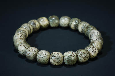 上海都达杂项专场102【全场包邮】  星月菩提老型珠手串96-184