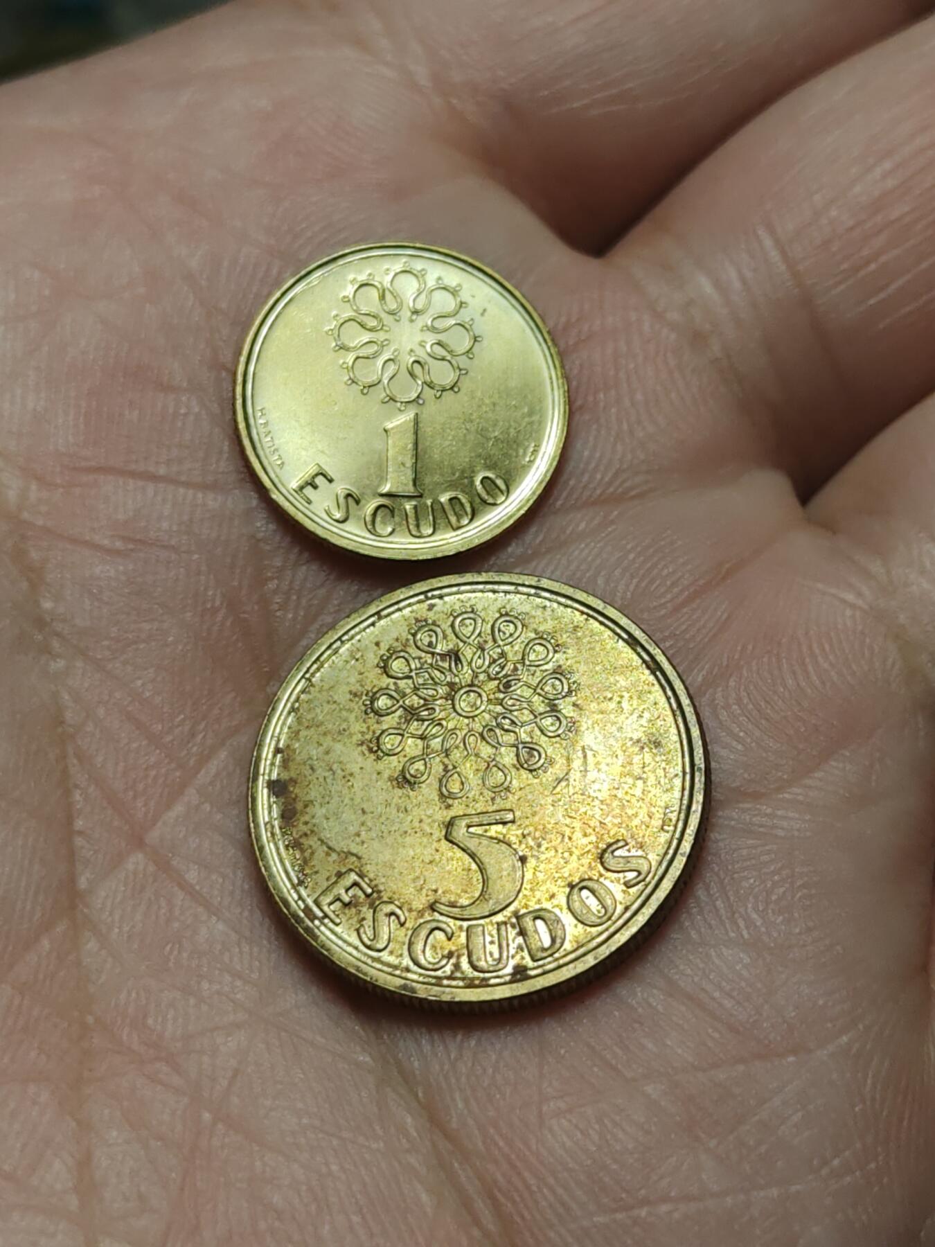 2026年第四十二场(总第二百一十一场）外国好品散币场(佣金3%) 葡萄牙🇵🇹1994年1埃斯库多，1995年5埃斯库多两枚(共和国时期第六版)