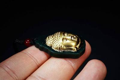 上海都达杂项专场102【全场包邮】  天然和田玉青玉镶嵌镀金《佛头》挂件96-189