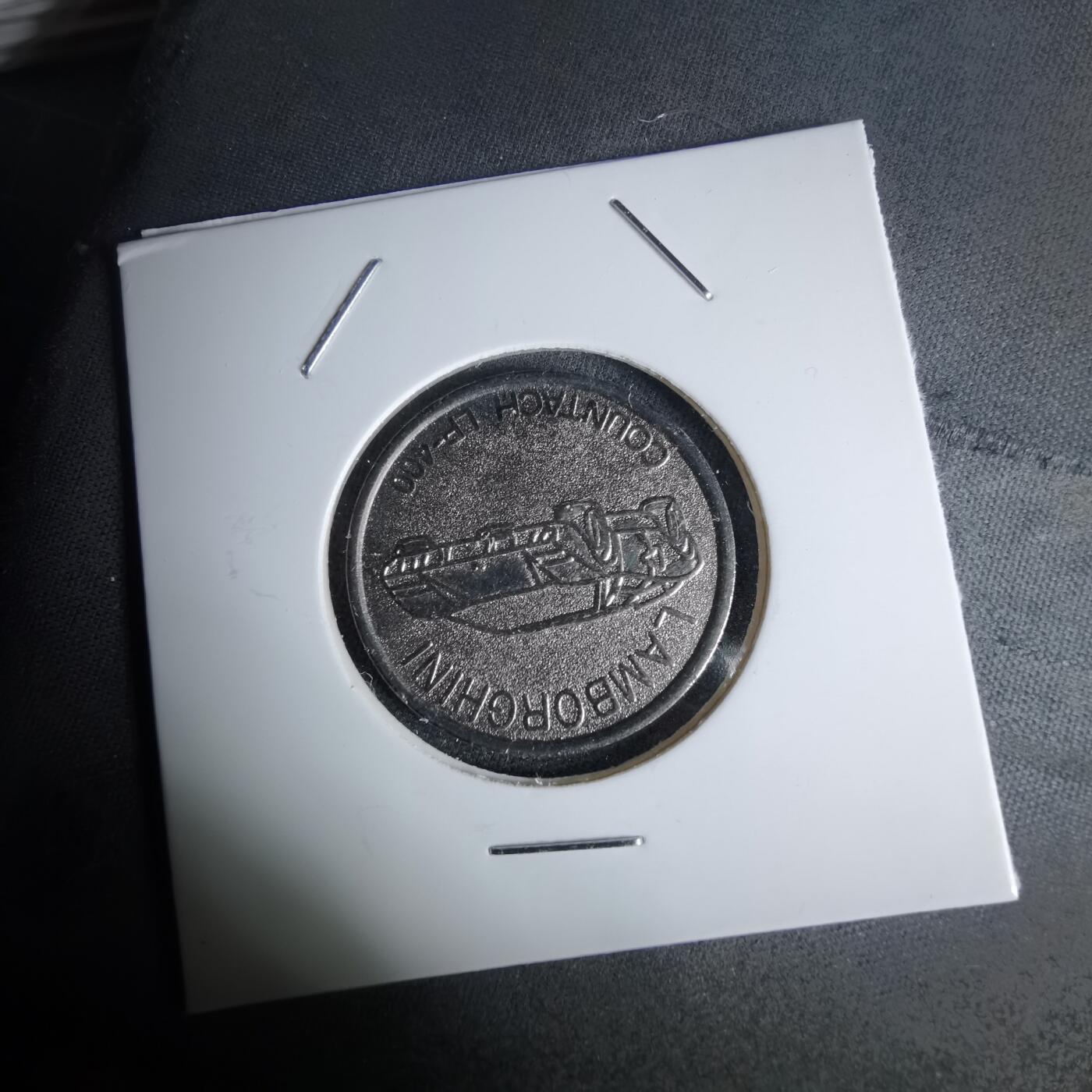 沼泽如烟--第1044场 汽车纪念章