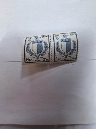 杂票 - 法国邮票 城徽1枚新雕双连