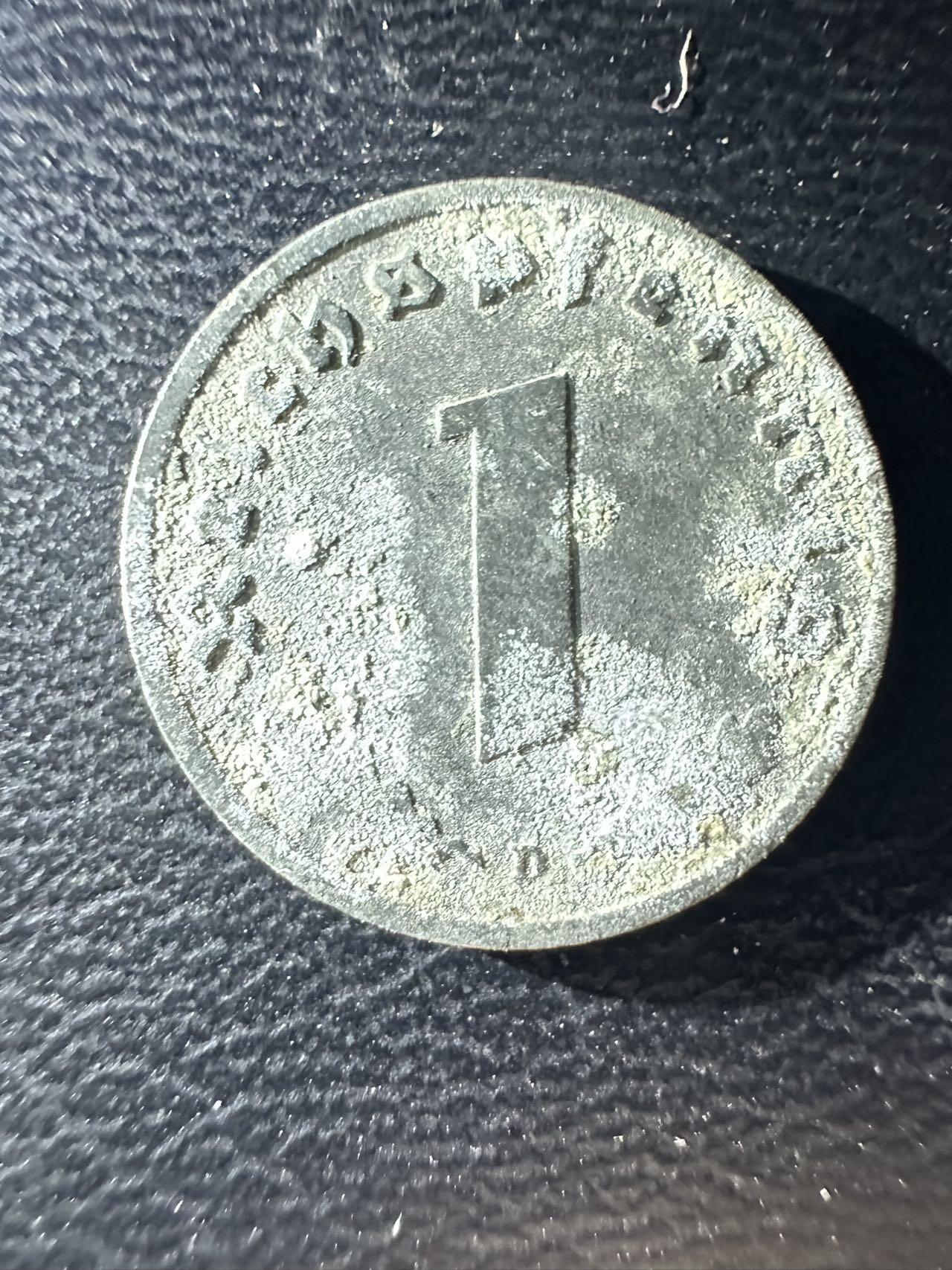 丙午马年四月第二场 。本期更新各类稀有品种 德三1941年1芬尼。品相如图。属于二战时期。需要原图请联系本店。（不设起拍放漏）