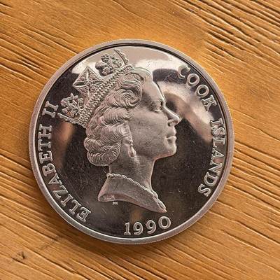 道一币馆币章第一百七十三场 -  库克岛1990年野生动物保护长角羚50元精制银币  19.2g 925s