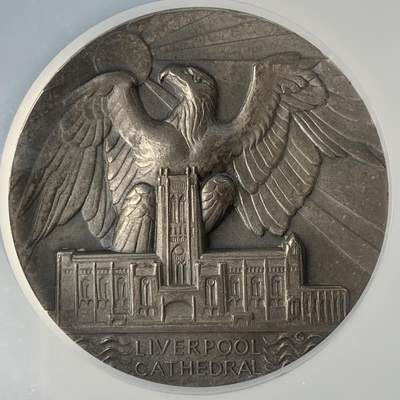 掌中浮雕-藏着的欧洲第057场 - NGC MS63 : 1934年英国利物浦大教堂银章，57mm