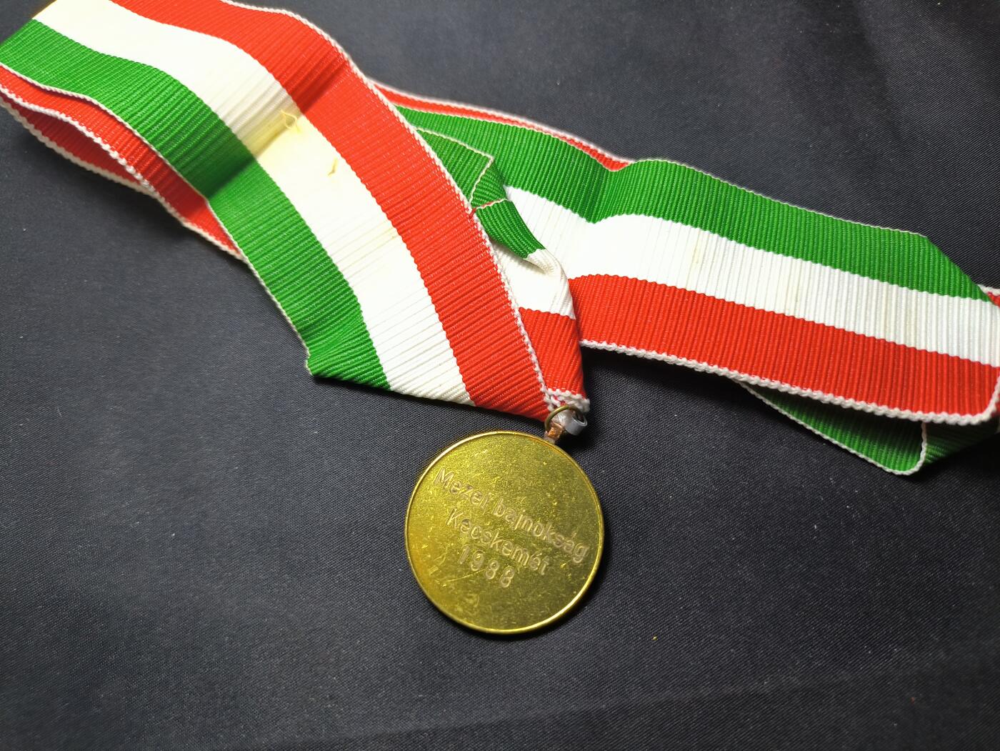 云宸嘉赏-勋臻佳藏四月精品甄选场次（低佣 一元一手）