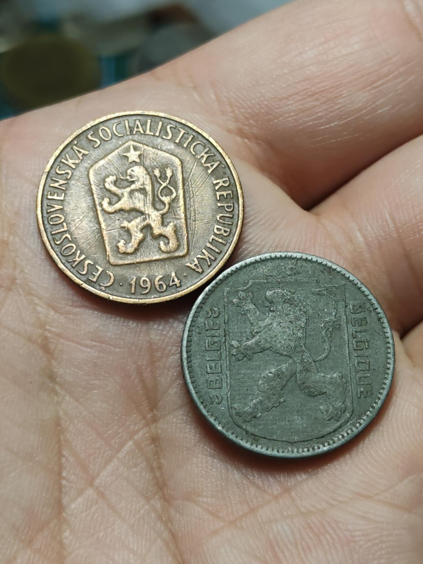 2026年第四十二场(总第二百一十一场）外国好品散币场(佣金3%) 捷克斯洛伐克1964年50赫勒，比利时🇧🇪1942年1法郎(二战德国占领时期，左荷语右法语版)两枚