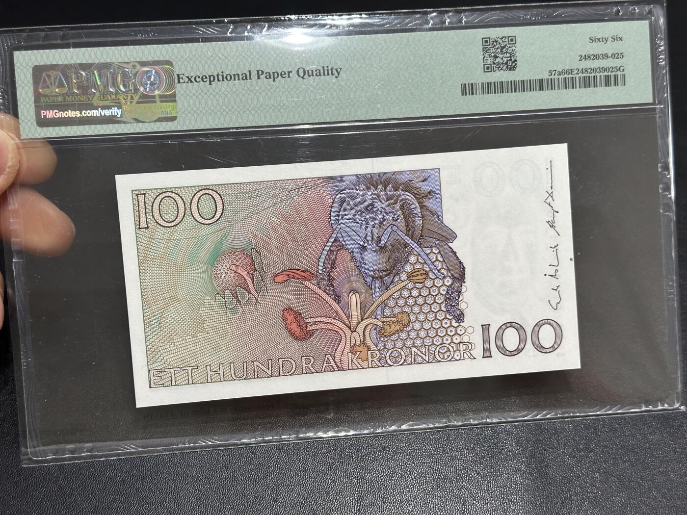《外钞收藏家》第六百二十五期（精选场）（长期征集拍品、欢迎藏友们联系合作） 1986-92年瑞典100克朗 初版 PMG66 无47