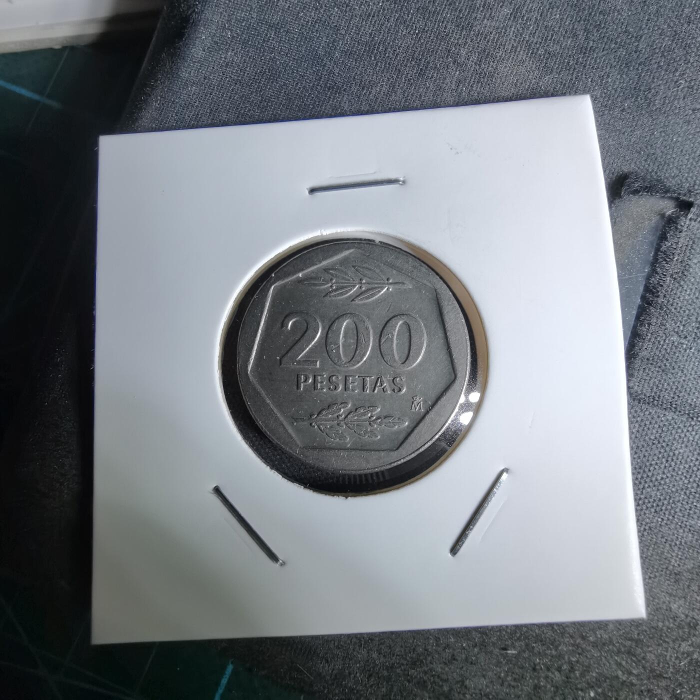 沼泽如烟--第1044场 西班牙1988年200比塞塔