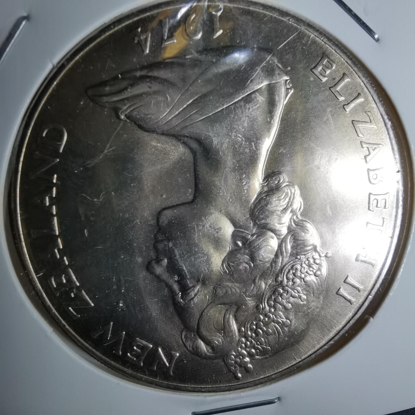 沼泽如烟--第1044场 新西兰1974年一元纪念币