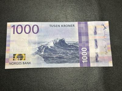 《外钞收藏家》第六百二十五期（精选场）（长期征集拍品、欢迎藏友们联系合作） - 2019年挪威1000克朗 紫色海浪 全新 要求高的话个别角不绝轻微钝 尾810