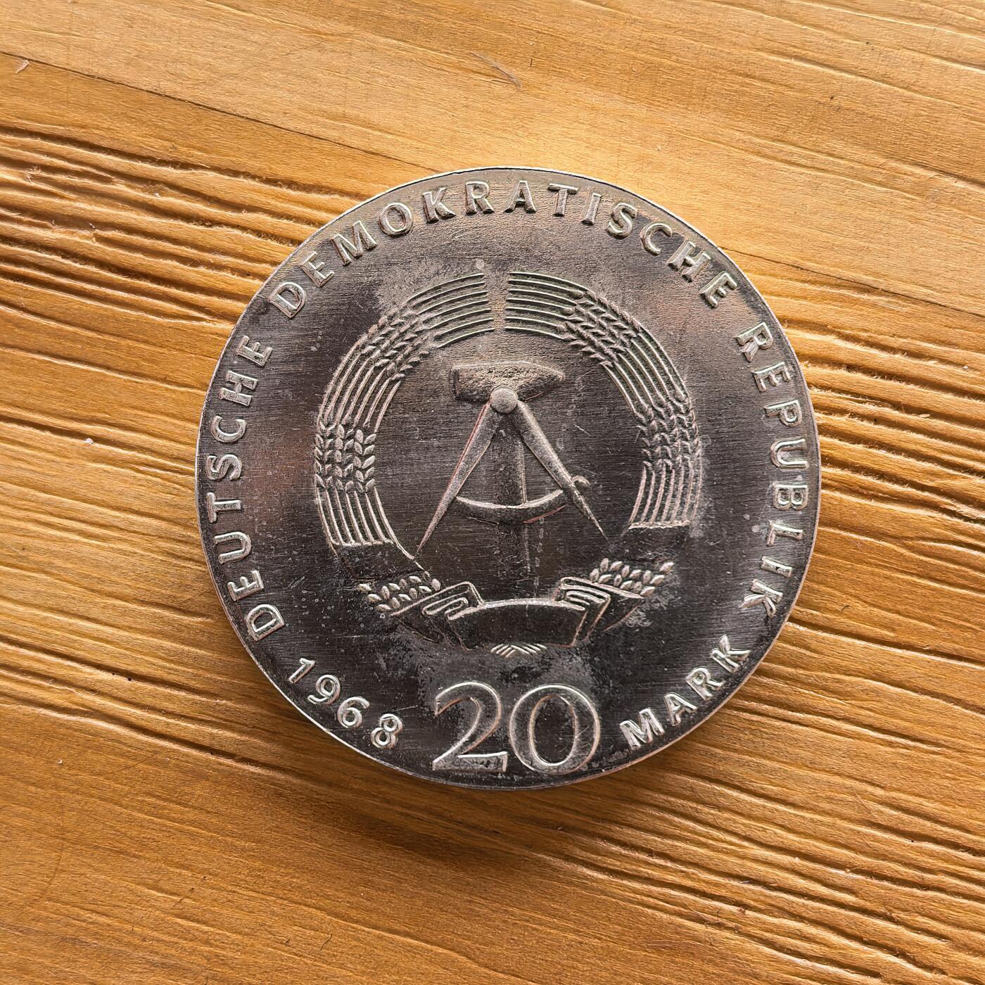 道一币馆币章第一百七十三场 民主德国1968年卡尔·马克思诞辰150周年20马克纪念银币  20.9g 800s