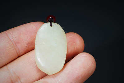 上海都达杂项专场102【全场包邮】  天然和田玉精雕《代代数钱》挂件 96-40