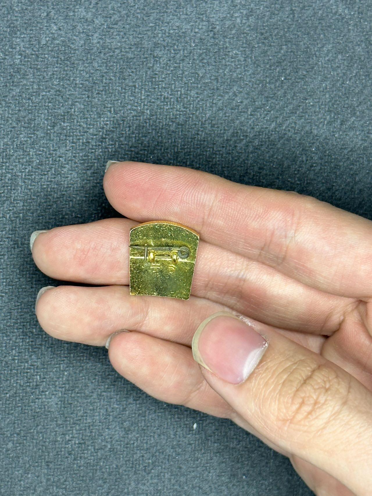 新时代收藏快速小拍 拍卖本周一线所得新货 4月10日场 像章，原子弹说爆就爆其乐无穷