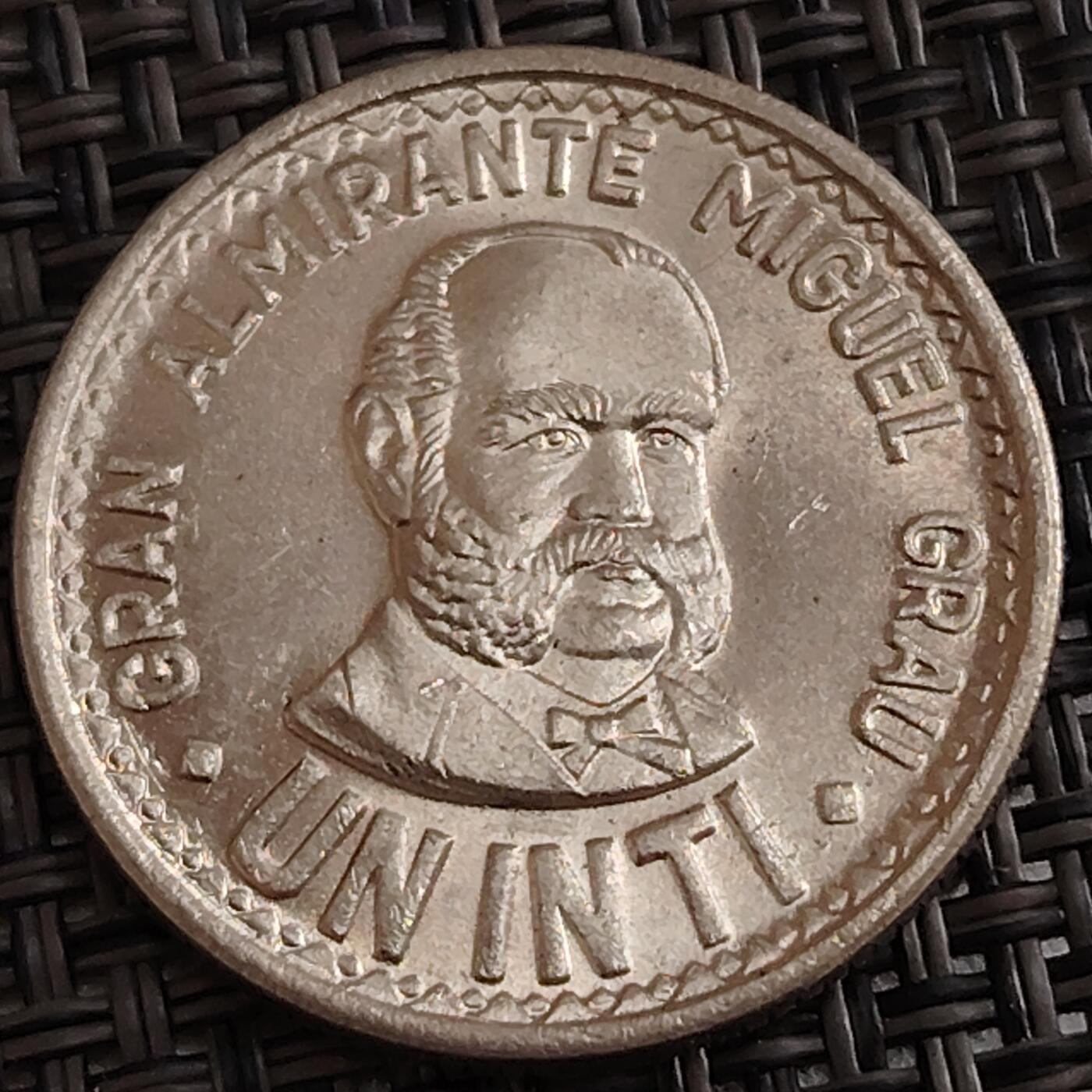 布加迪🐬～世界钱币(上海)🌾第 288 期 /  各国套币和散币 秘鲁🇵🇪 1987年 1比索