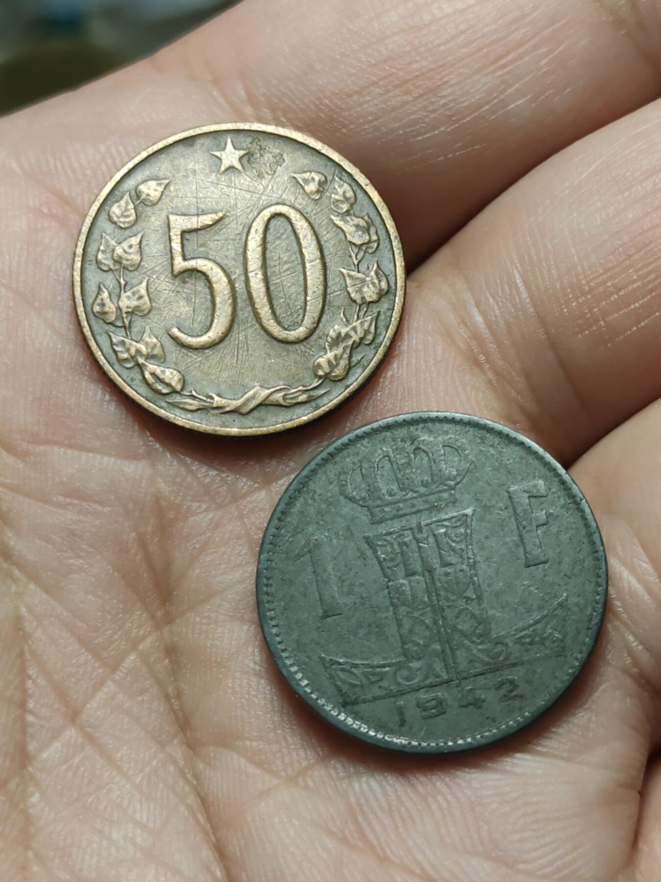 2026年第四十二场(总第二百一十一场）外国好品散币场(佣金3%) 捷克斯洛伐克1964年50赫勒，比利时🇧🇪1942年1法郎(二战德国占领时期，左荷语右法语版)两枚