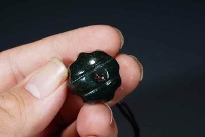 上海都达杂项专场102【全场包邮】  天然和田玉青玉核桃吊坠挂件 附鉴定证书96-264