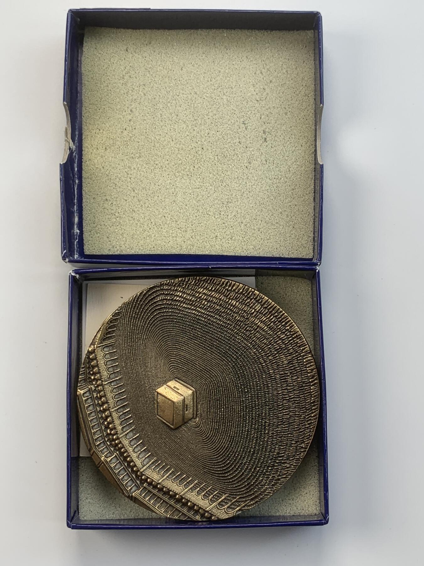 掌中浮雕-藏着的欧洲第057场 法国杜弗莱大铜章，麦加铜章 ， 杜弗莱经典麦加 ，81mm，382g，原盒