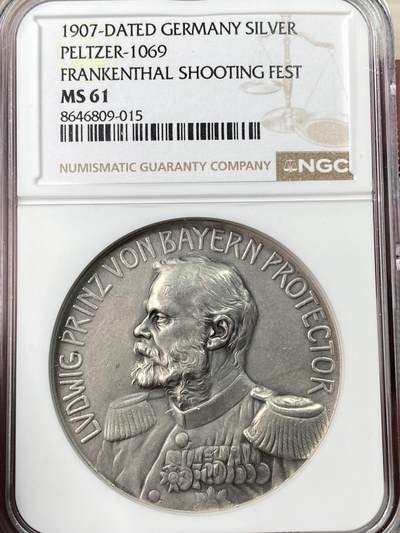 万国钱币拍卖第065期 - NGC MS61 1907年德国巴伐利亚-莱茵兰-普法尔茨-弗兰肯塔尔联合射击节纪念大银章 正面为巴伐利亚王子巴伐利亚的保护者日后的路德维希三世 背面为弗兰肯塔尔城市景观 罕见品种厚重大规格 990银 25g 42mm